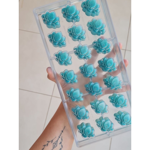 GI199 - Forma de Chocolate em Policarbonato Flor de Lótus 10g